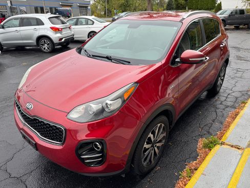 Used 2018 Kia Sportage EX image 3