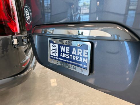 Used 2025 Mercedes-Benz Sprinter 3500 image 47