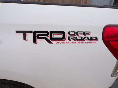 Used 2011 Toyota Tundra SR5 image 10