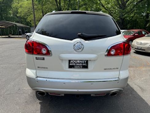 Used 2012 Buick Enclave Premium image 4