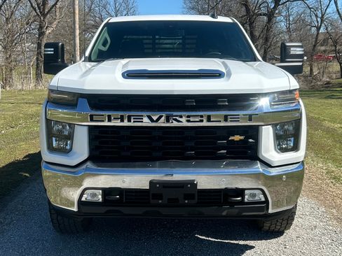 Used 2020 Chevrolet Silverado 2500 LT image 12