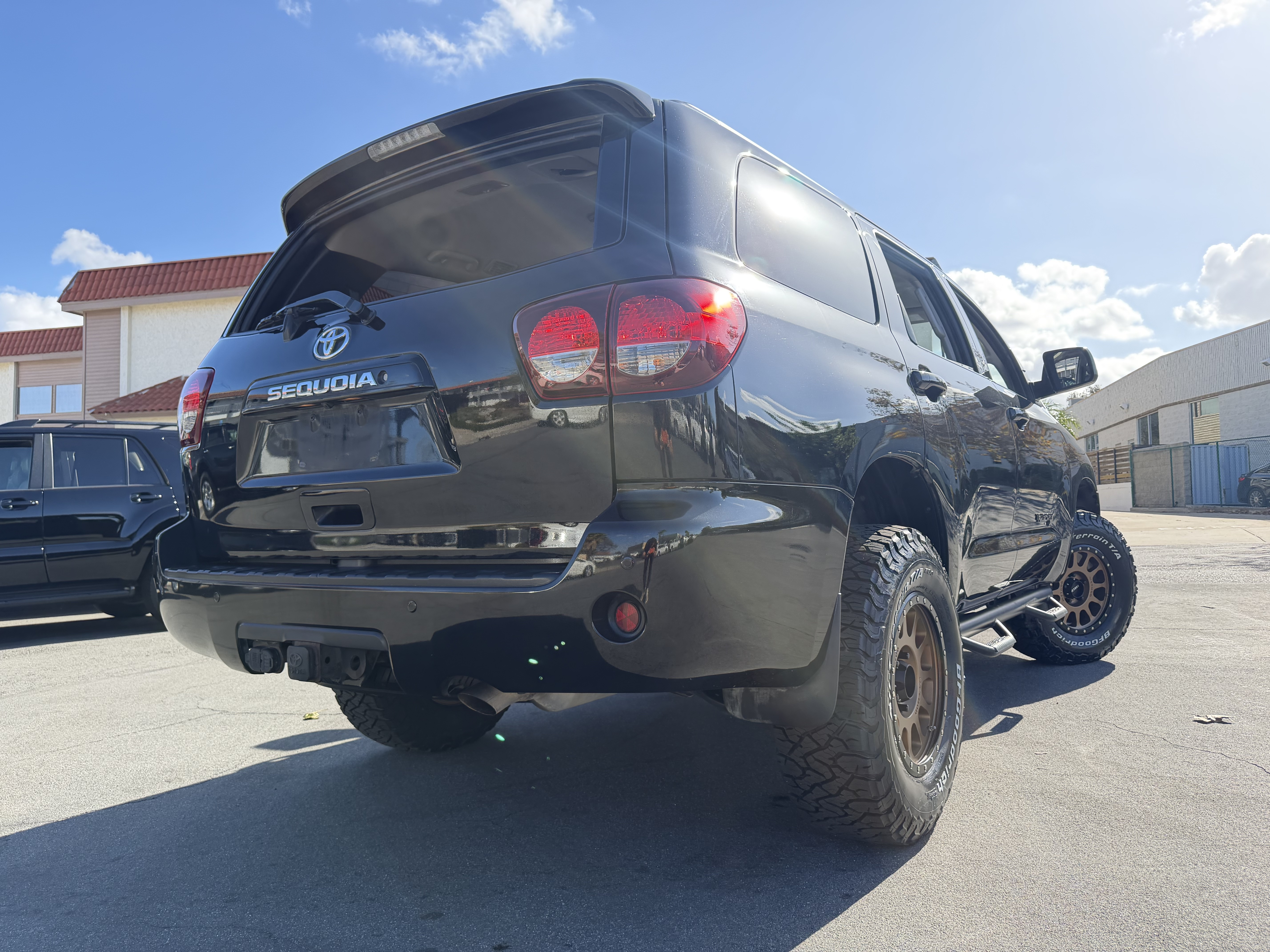 Used 2018 Toyota Sequoia TRD Sport AWD/4WD image 9