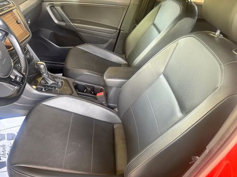 Used 2018 Volkswagen Tiguan FWD image 18