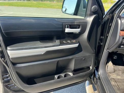 Used 2021 Toyota Tundra Limited image 18