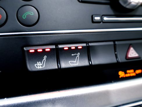 Used 2012 Mercedes-Benz SLS AMG image 34