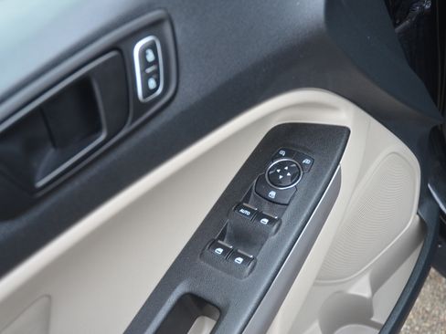 Used 2021 Ford EcoSport S image 22