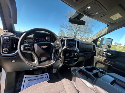 Used 2020 Chevrolet Silverado 2500 LT image 14