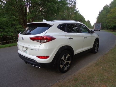 Used 2016 Hyundai Tucson 2WD Limited image 4