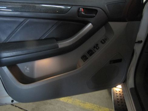 Used 2003 Toyota 4Runner 4WD Limited image 16