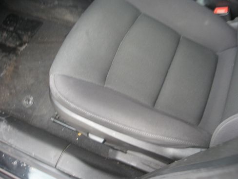 Used 2014 Chevrolet Cruze LT image 9