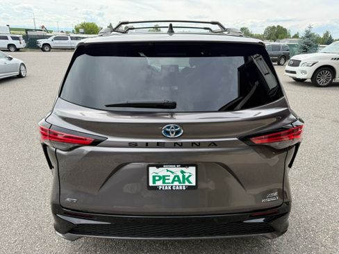 Used 2021 Toyota Sienna XSE AWD w/ Plus Package image 4