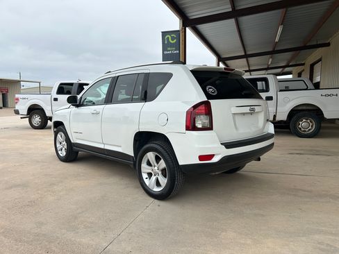 Used 2014 Jeep Compass FWD Latitude image 3