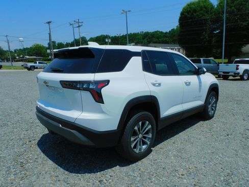 New 2026 Chevrolet Equinox LT image 11