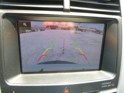 Used 2014 Ford Edge AWD Limited image 25
