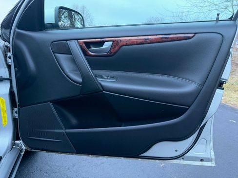 Used 2006 Volvo V70 2.4 image 55