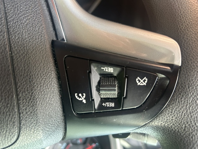 Used 2015 Chevrolet Camaro LS Coupe RWD image 9