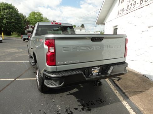 Used 2024 Chevrolet Silverado 2500 W/T image 11