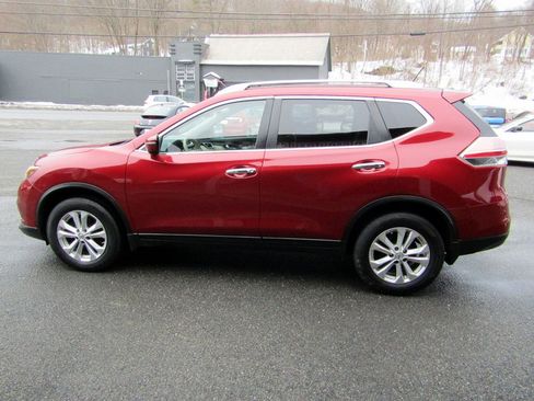 Used 2015 Nissan Rogue SV image 5