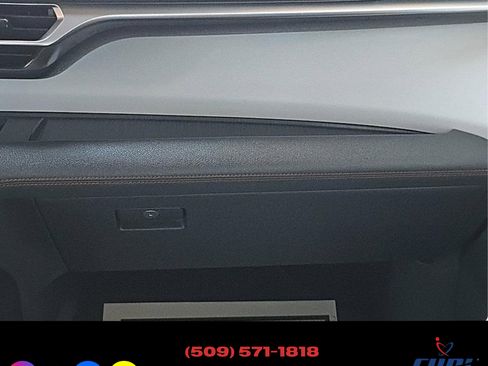 Used 2022 Toyota Sienna XSE image 12