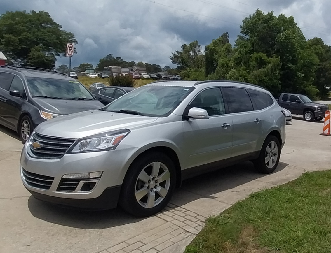Used 2015 Chevrolet Traverse AWD LTZ image 1