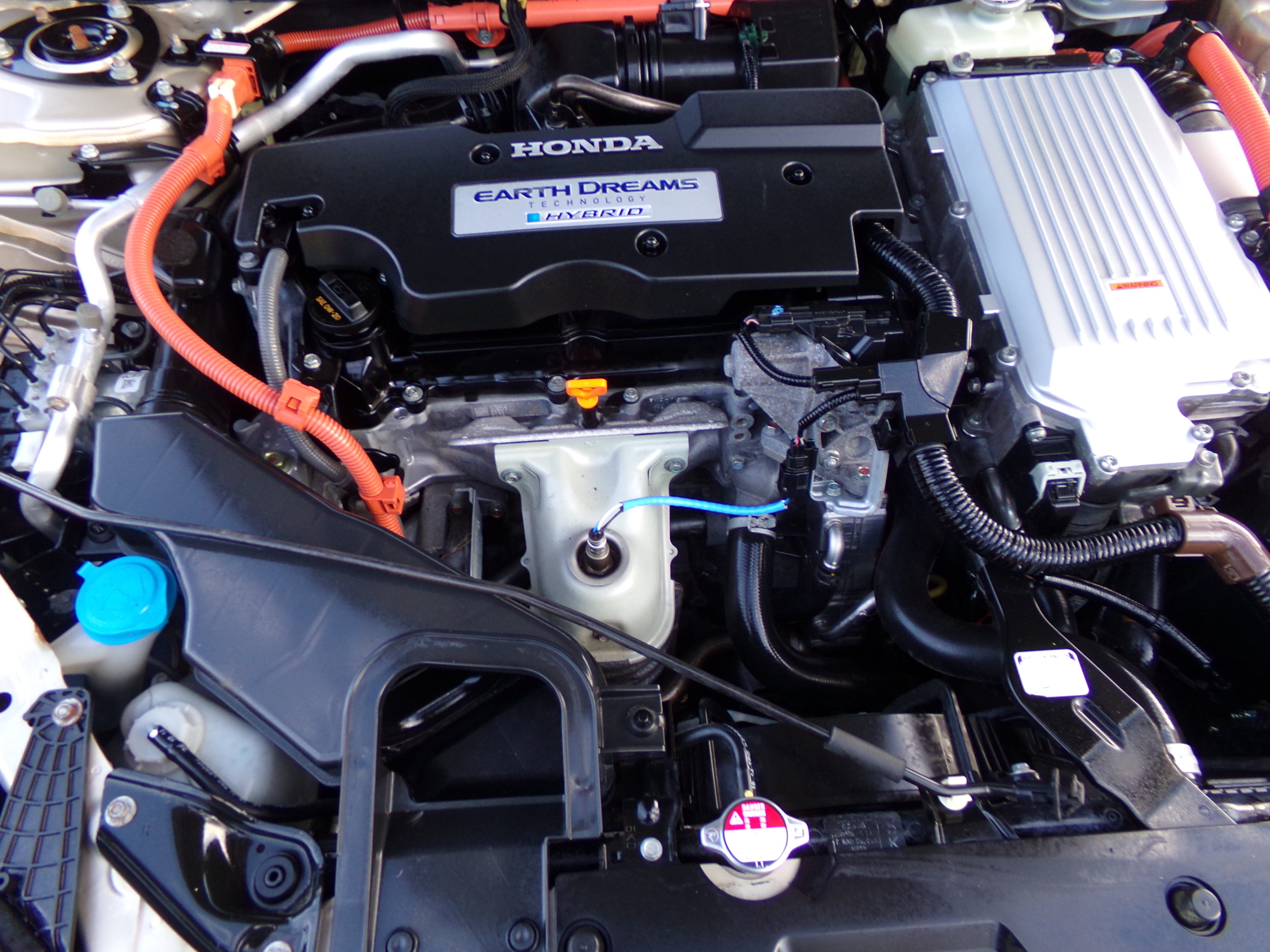 Used 2015 Honda Accord EX-L Hybrid Sedan image 18