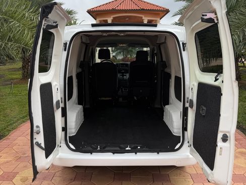 Used 2021 Nissan NV200 SV image 6