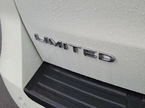 Certified 2023 Ford Expedition Limited image 6