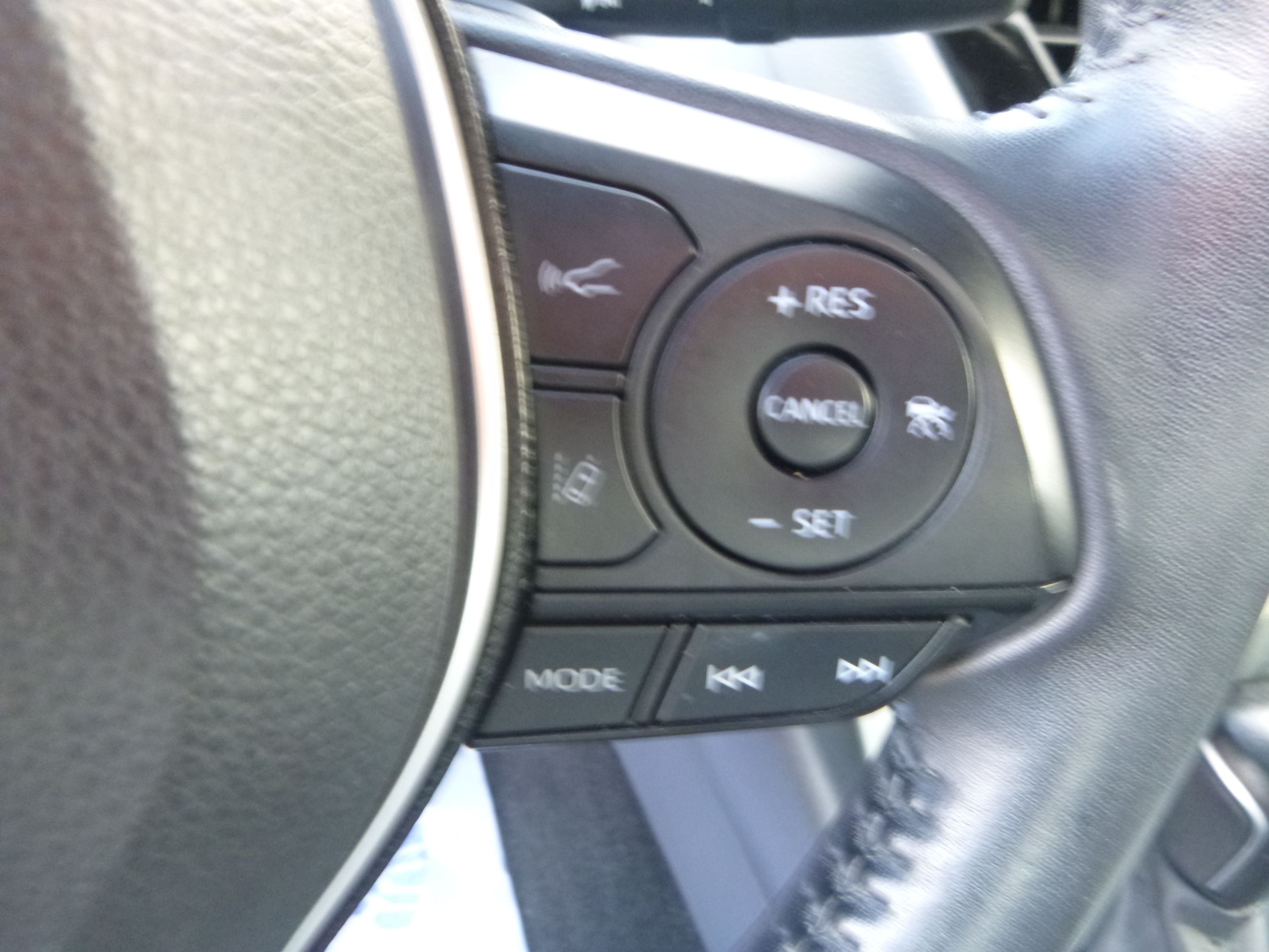 Used 2020 Toyota Corolla SE Sedan w/ Premium Package FWD image 22