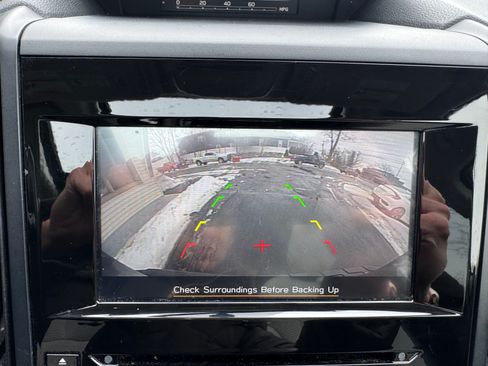 Used 2019 Subaru Forester Premium image 19