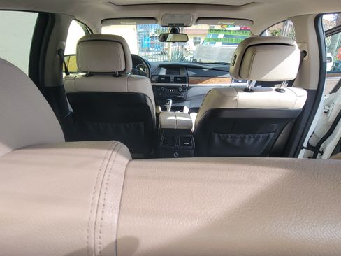 Used 2010 BMW X6 xDrive35i image 9