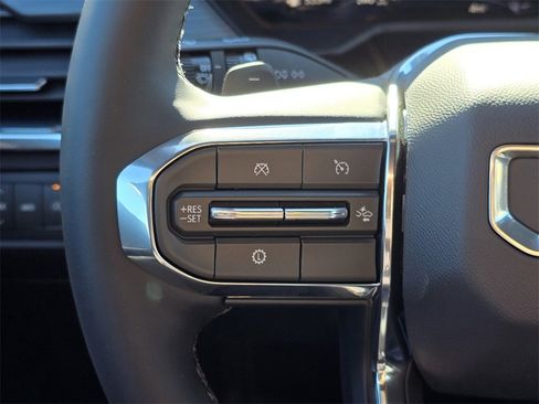 New 2026 GMC Acadia Elevation image 18