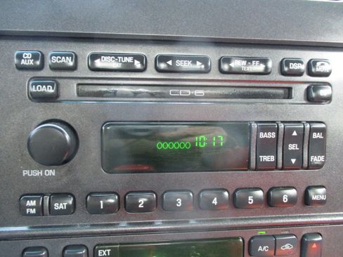 Used 2004 Ford Thunderbird LX image 37