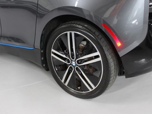 Used 2018 BMW i3 image 9