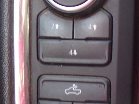 Used 2021 Chevrolet Silverado 2500 LT image 11