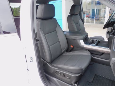 Used 2024 Chevrolet Silverado 2500 LTZ image 31