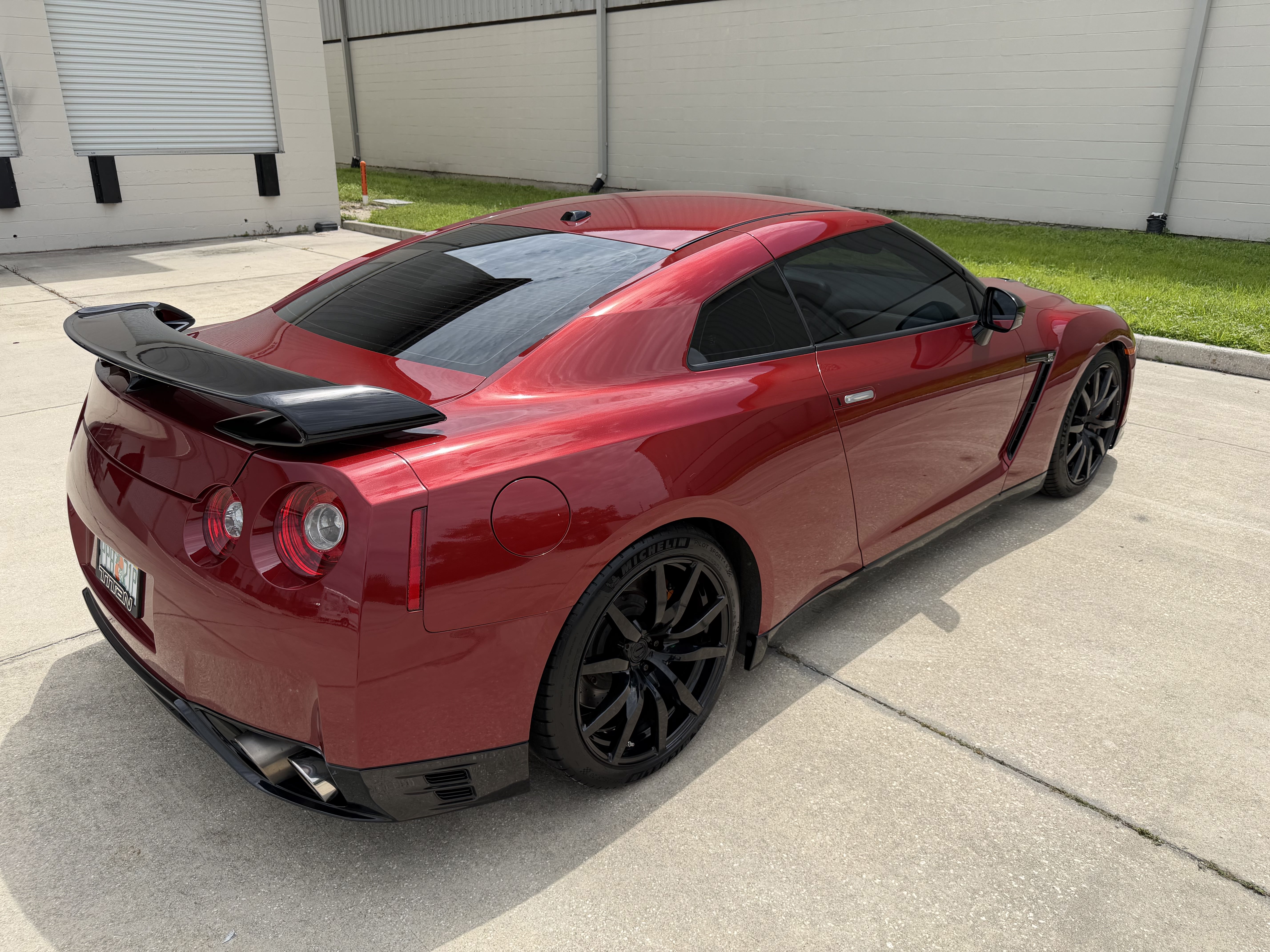Used 2015 Nissan GT-R Premium AWD/4WD image 32