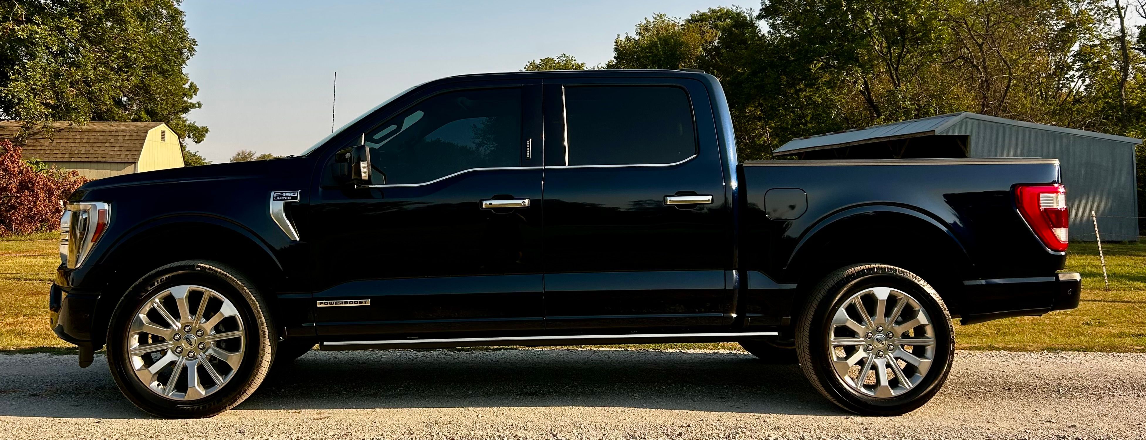 Used 2023 Ford F150 4x4 SuperCrew Hybrid image 3