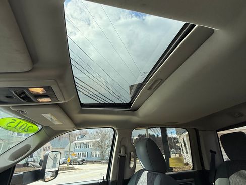 Used 2015 RAM 3500 SLT image 9