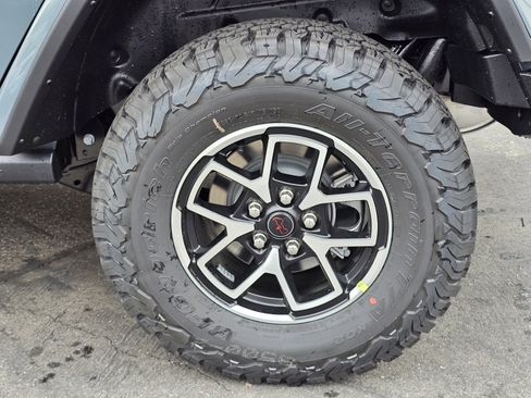 New 2026 Jeep Wrangler Unlimited Rubicon image 10