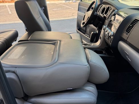 Used 2012 Toyota Sequoia SR5 image 27