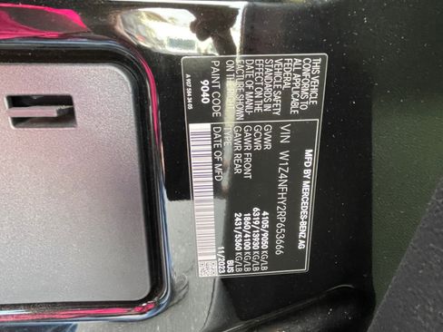 Used 2024 Mercedes-Benz Sprinter 2500 image 7