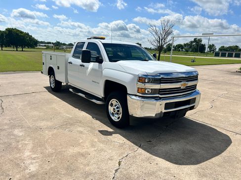 Used 2016 Chevrolet Silverado 2500 2WD Double Cab image 3