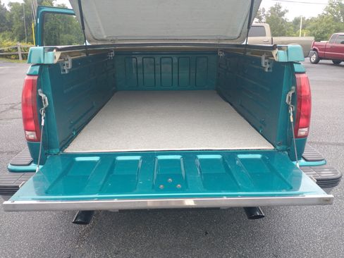 Used 1994 Chevrolet Silverado 1500 2WD Regular Cab image 11