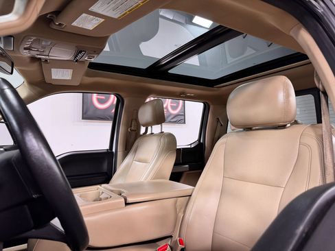 Used 2017 Ford F350 Lariat image 15