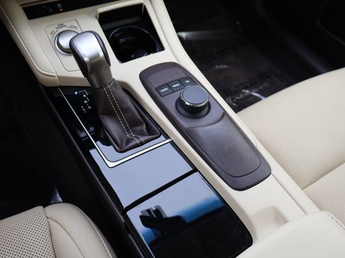 Used 2016 Lexus ES 350 Premium image 31