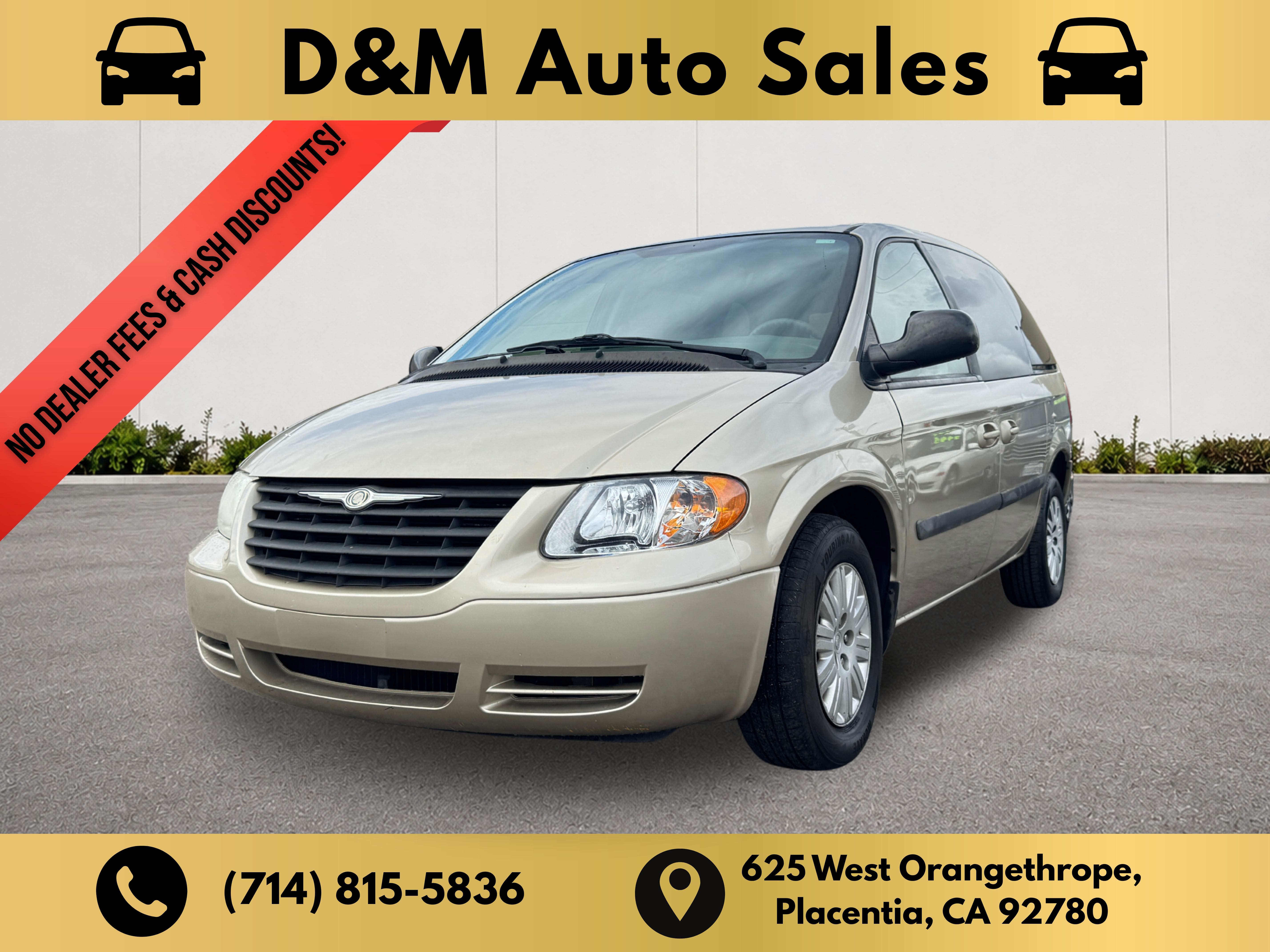 Used 2006 Chrysler Town & Country UNAVAIL FWD image 1
