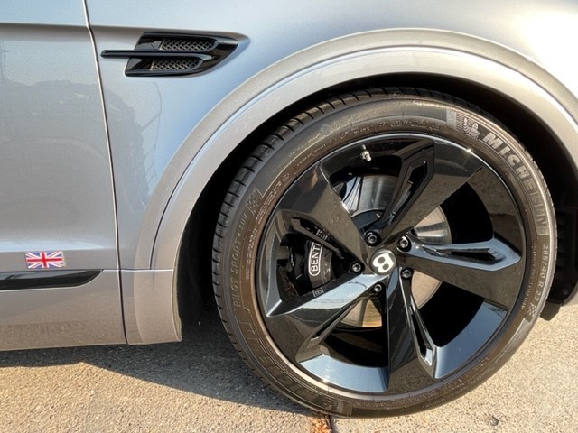 Used 2017 Bentley Bentayga UNAVAIL AWD/4WD image 9