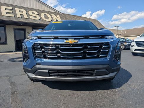 Used 2025 Chevrolet Equinox LT AWD/4WD image 3
