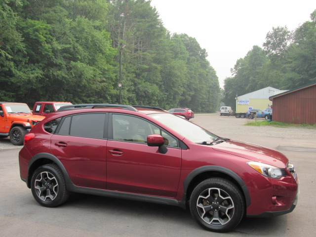 Used 2014 Subaru XV Crosstrek 2.0i Limited AWD/4WD image 10