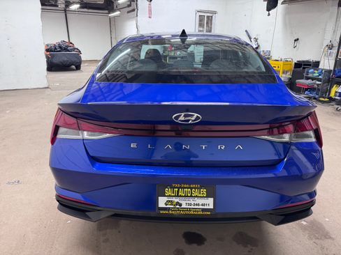 Used 2023 Hyundai Elantra SEL image 33